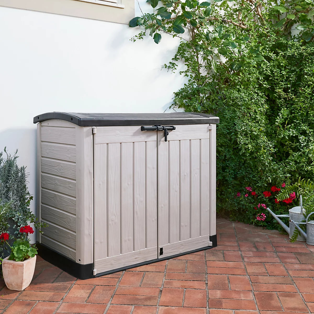 Keter Store-it-out ARC Beige & brown 1200L Garden storage box (H)1200mm (W)1460mm - Image 4